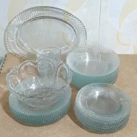 ظرف شیشه‌ای