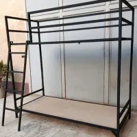 تخت دوطبقه فلزی