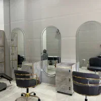 نیازمند اصلاح کار و اجاره میز ناخن و لاین رنگ