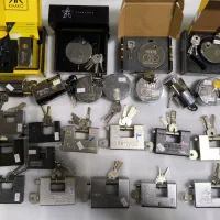 قفل ضد سرقت و ست آچار بکس و کلیه ابزار صعنتی