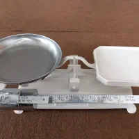 ترازو دو کفه قدیمی