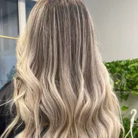 تخفیف ویژه برای رنگ و لایت ،مش، میکاپ شنیون
