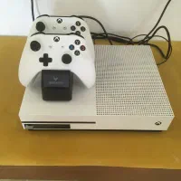 Xbox one s 1tb|کنسول، بازی ویدئویی و آنلاین|منجیل, |دیوار