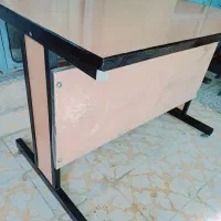 یک سری میز (۱۰عدد) درحد نو