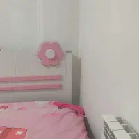 نوجوان تخت دخترانه