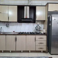 فروش کابینت با وسایل کامل آشپزخانه