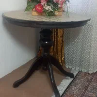 میز غذاخوری ۴ نفره یا میز خاطره همراه با گل