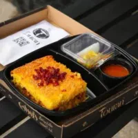 کمک اشپز و صندوقدار