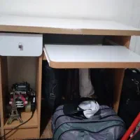 میز تحریر در حد نو