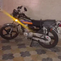 موتورسیکلت ۲۰۰مدل۱۴۰۴