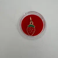 آویز توت فرنگی طلا