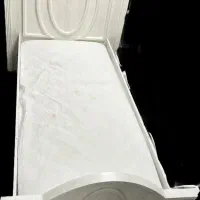 تخت نوجوان