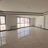 فروش فوری واحد ۱۷۳ متری کمیاب در نخست وزیری