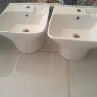 روشویی نیم پایه دیواری