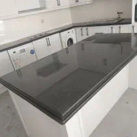 تعدادی ابزار زن کانتر و جزیره،(صفحه کابینت)
