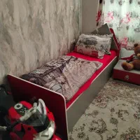سرویس کامل تخت و کمد نوجوان در حد نو