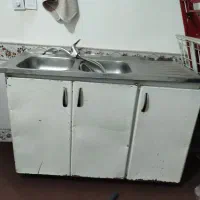 کابینت آشپزخانه به همراه سینگ و شیر اهرمی