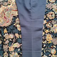 تعدادی شلوار پارچه ایی و پیراهن
