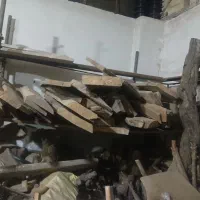 اسلپ چوب گردو،کاج،چنار،و تعدادی وسایل نجاری یکجا