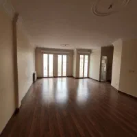 پاسداران۱۱۷متر ۳خواب مستغلات طبقه دوم