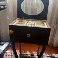 میز قاشق چنگال