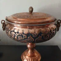 آجیل خوری شکلات خوری