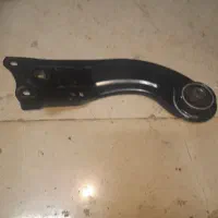 طبق عقب خودروی تیگو ۷ و چراغ خطر عقب سمت شاگرد