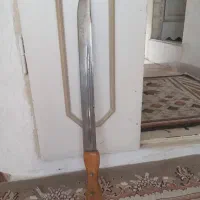 شمشیر عتیقه معاوضه با کبوتر