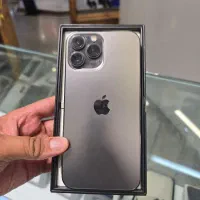 13 pro max 256 در حد نو بدون خط خش