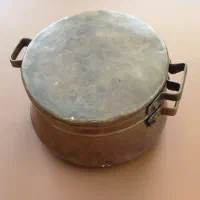 قابلمه مسی در دار،قدیمی، وزن 1175 گرم، قطردهانه 19