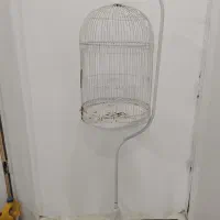 قفس گرد پایه دار