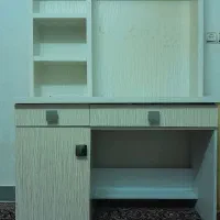 میز تحریر سالم