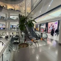 ۳۰متر/مغازه تجاری/تخلیه/اطلس مال نیاوران فوری