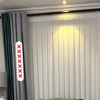 دو عدد پرده پلیسه سفید همراه والان