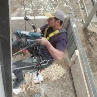 کار در ارتفاع و خدمات تعمیر نما