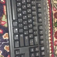 مانیتور و کیبورد