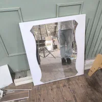 آینه تراش خورده با قاب سفید ام دی اف
