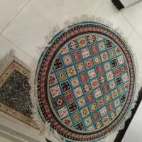 ۲ عدد فرش گرد و ۳ عدد پادری