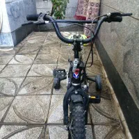 دوعدد دوچرخه بچگانه