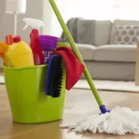 همکاری و نگهداری و نظافت امورات منزل