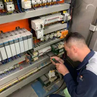 خدمات مهندسی برق صنعتی و ساختمان