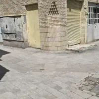 مغازه-دروازه-کازرون-دارای-آب-و-برق-گاز