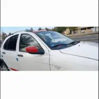 ماشین کوییک ار سفید قرمز