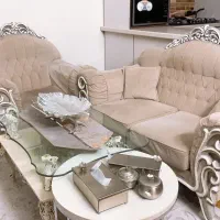 مبلمان شش نفره و یک میزه تمیز ودر حد نو
