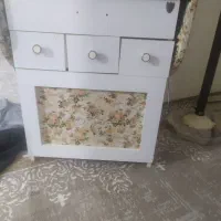 میز اتو و چرخ خیاطی