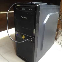 کیس و مانیتور