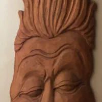 مجسمه چوبی دیواری