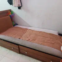 تخت یک نفره