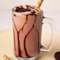 استخدام در ابمیوه بستنی