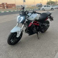 بنلی ۳۰۰ مدل ۹۸ نیوفیس